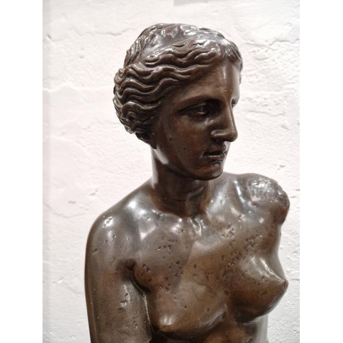 159 - Bronze figure of the Venus De Milo, Barbedienne Foundry, 84cm high