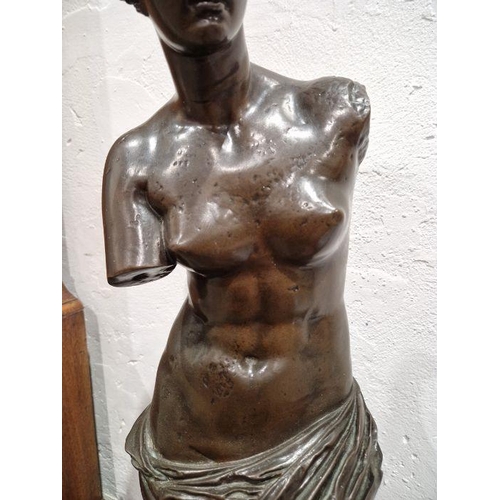 159 - Bronze figure of the Venus De Milo, Barbedienne Foundry, 84cm high