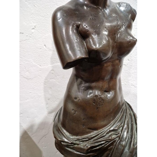 159 - Bronze figure of the Venus De Milo, Barbedienne Foundry, 84cm high