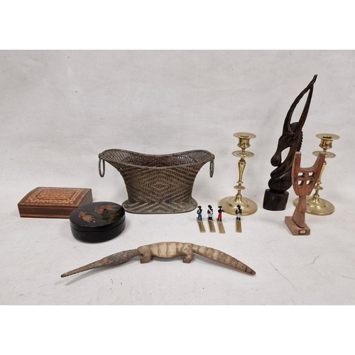 174 - Collection of assorted wooden and treen wares to include three boxes, one having mother-of-pearl inl... 