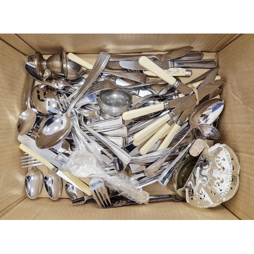 268 - Quantity of assorted silver plated and other metalwares, to include two wine bottle coasters, Oneida... 