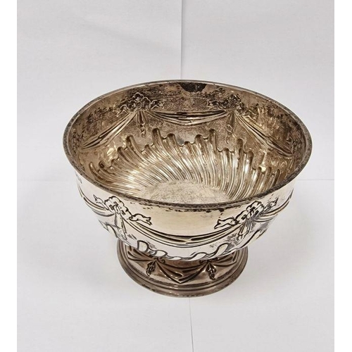 293 - Victorian silver circular pedestal bowl, Sheffield 1896, makers mark worn, 17cm in diameter, 11cm hi... 