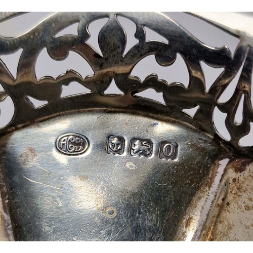 338 - Early 20th century silver pierced bowl on claw feet, Birmingham 1912, maker Alexander Clark & Co, 10... 