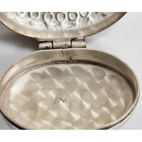 352 - Early 20th century miniature silver circular trinket box, engraved decoration with shield, Birmingha... 