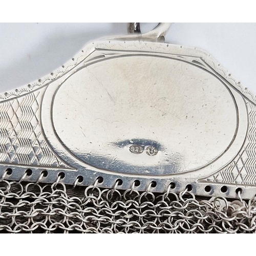 372 - Early 20th century sterling chain purse with handle, marked 925, with London import marks, 257.5g to... 