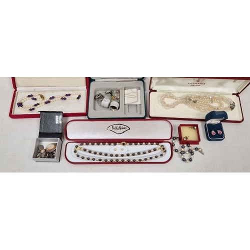 435 - Assorted costume jewellery to include silver and marcasite brooch, beaded necklaces, gold-plated ban... 