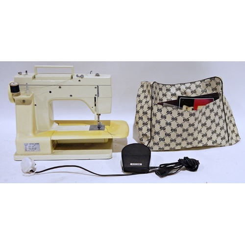 1356 - Riccar Reliant 525 electric sewing machine