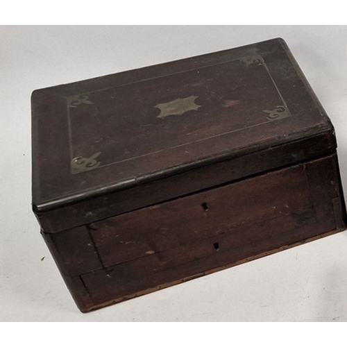 1011 - Victorian rosewood tea caddy of sarcophagus form, the lid opening to reveal two lidded tea compartme... 