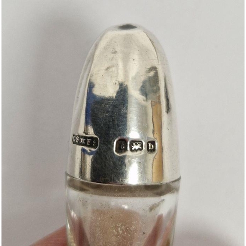 307 - Edwardian silver mounted glass vinaigrette, of elliptical form, hallmarked Birmingham 1901 by Cornel... 