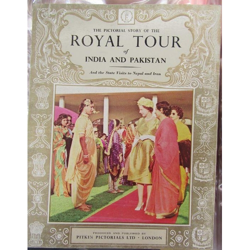 118 - Collection of mid 20th century Royal family souvenir booklets to include the Princesses Elizabeth an... 