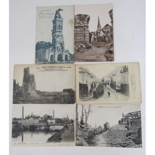 128 - Two albums, each of 200 WWI postcards, France and Belgium, to include troop movements, battles, ruin... 