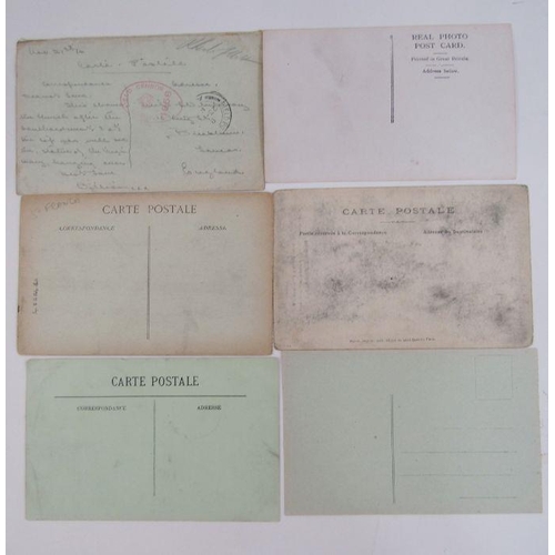 128 - Two albums, each of 200 WWI postcards, France and Belgium, to include troop movements, battles, ruin... 