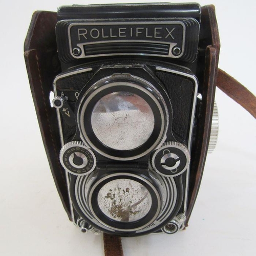 155 - Rolleiflex 3.5 E3 medium format TLR camera, reference 2381441, with Carl Zeiss planar 1:3, 6f=75mm l... 