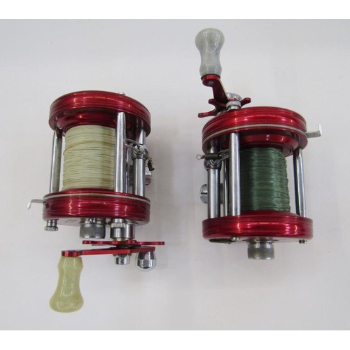 190 - Two Abu Ambassadeur No.6000 reels in red (2).