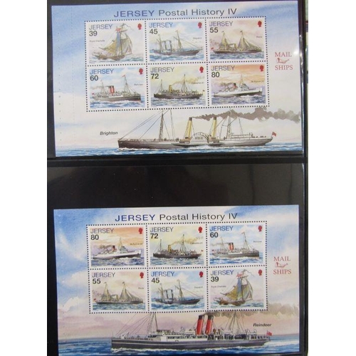 246 - GB & British Commonwealth: Maritime & motor car thematic collection in 2 high quality blue Leuchtter... 