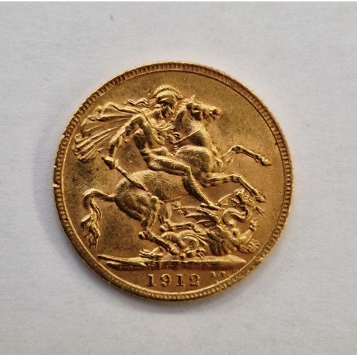 336 - George V (1910-1936), Sovereign 1912, bare head left,  St George and the Dragon, date below