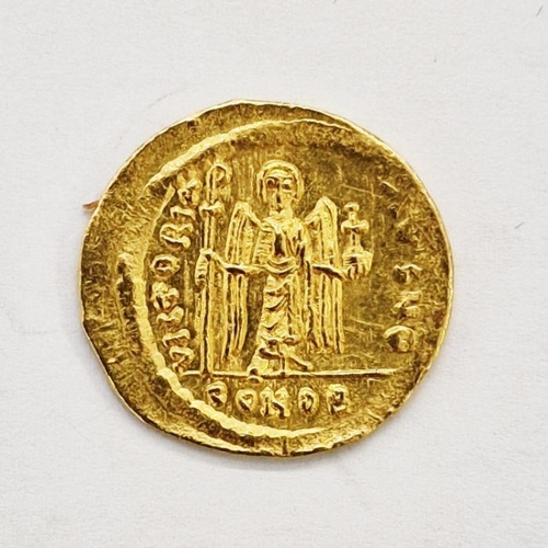 402 - Phocas Gold Solidus 602-610AD, Constantinople Mint, Phocas cuirassed facing bust, holding globus cru... 