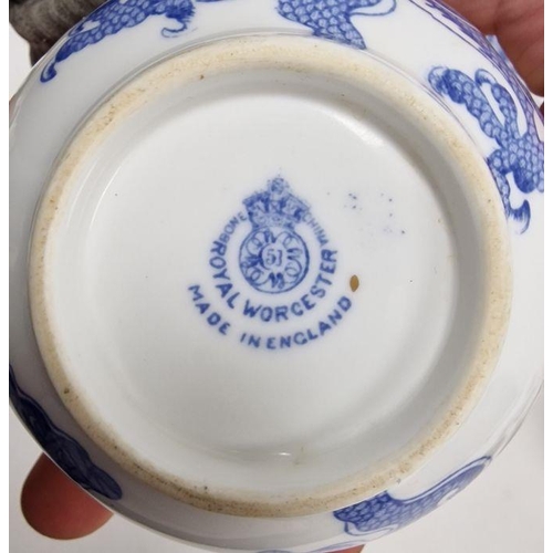 9 - 20th century Royal Worcester Blue Dragon pattern part tea-service and other items, the service compr... 