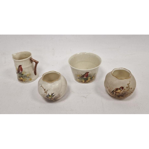 21 - Early 20th century Royal Worcester ivory-ground milk jug and a sugar-bowl painted with a robin by W.... 