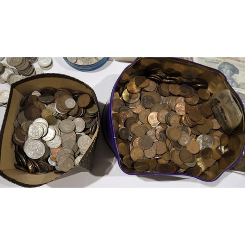 330 - Large quantity of various coins (1 tin)