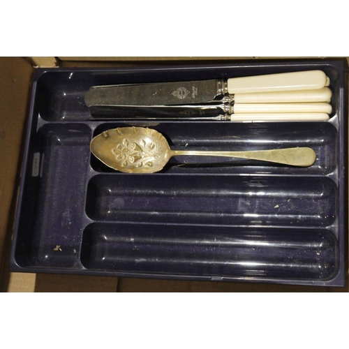 357 - Assorted silver plated flatware, to include spoons, forks and butter knives, together with a silver ... 