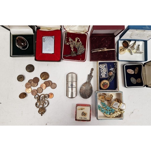 543 - Pair silver cufflinks, brooches and other costume jewellery