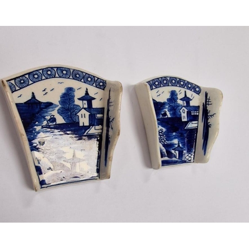 60 - Pair of late 18th century Derby porcelain blue and white asparagus servers, printed with a chinoiser... 