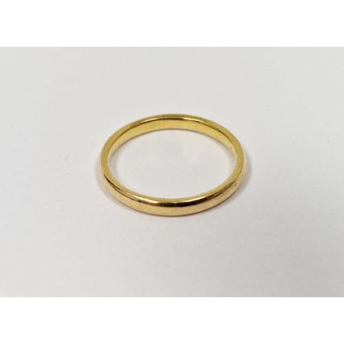 605 - 22ct gold wedding band, 2.7g