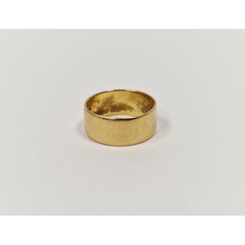 692 - 22ct gold wedding ring, 8.3g approx.