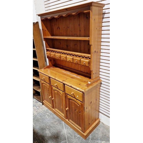 1056 - 20th century pine kitchen dresser by the Cotswold Collection, the top section having two fitted shel... 