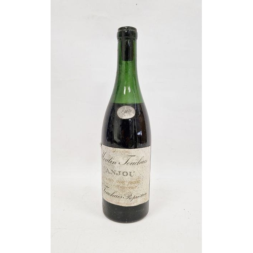 253 - 1962 Anjou Moulin Touchais Loire.  Level: mid shoulder