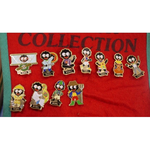 132C - Robertson's Golly collectors items including loose badges, mugs and figures 

These items are listed... 