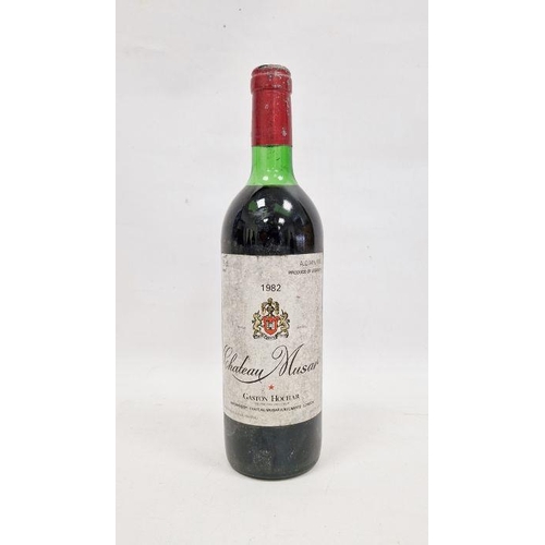 259 - 1982 Chateau Musar Lebanon.  Level: high shoulder