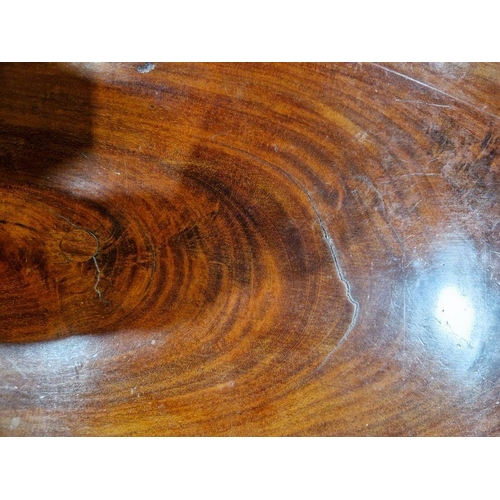 1139 - Late Georgian mahogany swingleg dining table of oval form, raised on cabriole legs with claw and bal... 