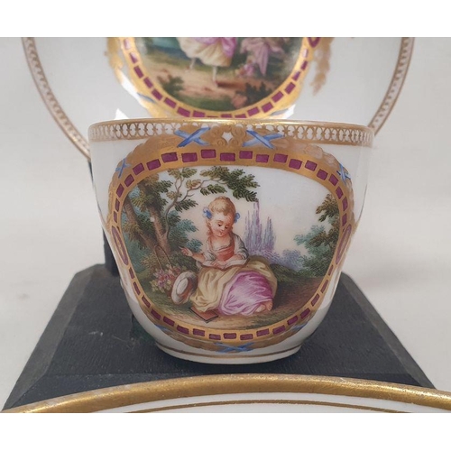 27 - Paris porcelain (La Reine) footed bowl and a breakfast cup and saucer, circa 1790-1800, stencilled i... 