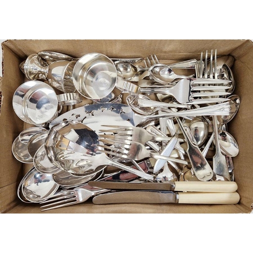 345 - Quantity of silver-plated flatware to include rattail, old English, cake slice, teaspoons, egg cups,... 