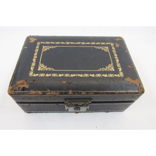 448 - Jewel box, leather with gilt ruled decorations, tray lifts out, lined with velvet, a faux-pearl 1920... 