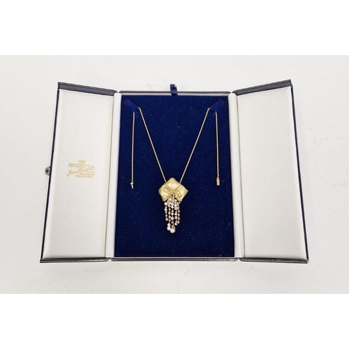 540 - 18ct gold, diamond and pearl pendant necklace in the form of a partially open box, having five penda... 