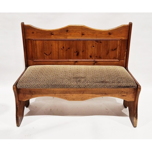 1069 - Pair of 20th century pine settles with upholstered seat base, 103cm high x 124cm wide x 54cm deep (2... 