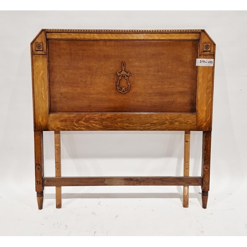 1134 - Early 20th century oak sideboard having two central drawers flanked on either side by a single cupbo... 