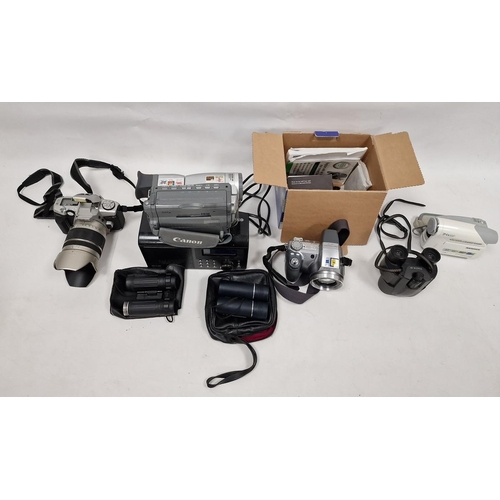 117 - Collection of cameras, camcorders and other items including a Canon 8mm video camcorder, model G1000... 