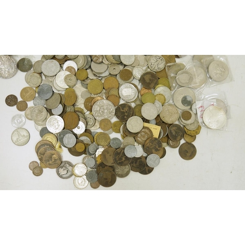 172 - Quantity of coinage including a large collection of George V crowns, florins, assorted 20th century ... 