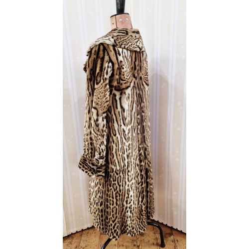 243 - One 1960s ladies Ocelot fur coat with Cites certificate. Self-lined collar, 2 outer pockets, fastens... 