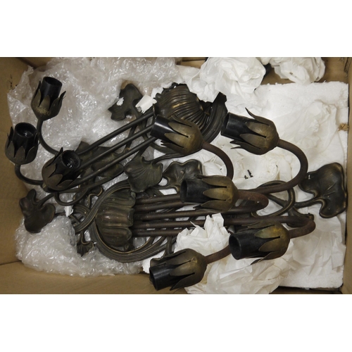 200 - Collection of 20th century Art Nouveau-style floral wall lights, cast with bronzed metal whiplash mo... 