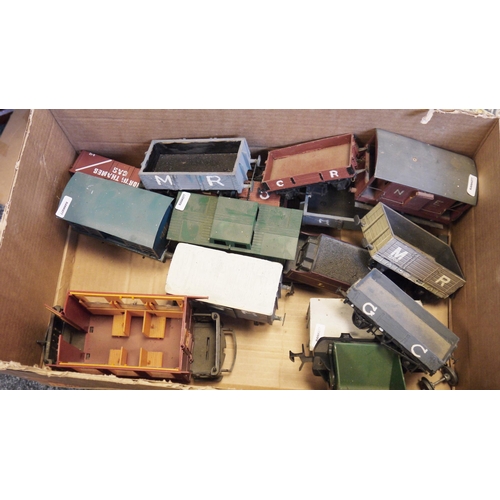 441 - Two boxes of mainly O gauge scrap-built goods rolling stock to include open wagons, brake car, Falle... 