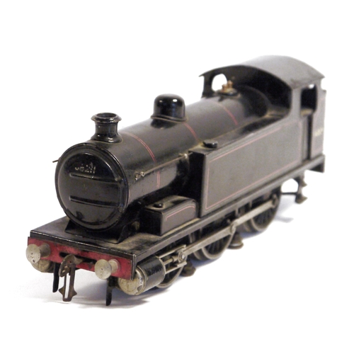 445 - Bassett-Lowke 0 gauge 3-rail 0-6-0 tank locomotive, in BR black livery marked no 68211 to body (miss... 