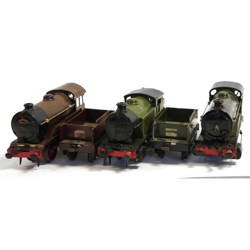 451 - Three Hornby 0 gauge clockwork locomotives to include Hornby type 51 0-4-0 50153 locomotive and Brit... 