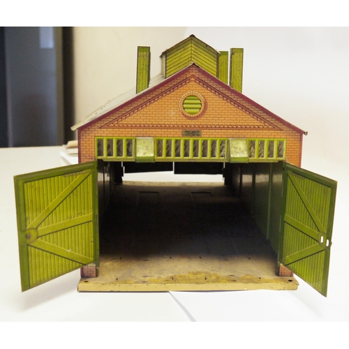 459 - Hornby 0 Gauge No 2 engine shed, with yellow ridge tiles, 8 chimneys/vents, green base, printed inne... 