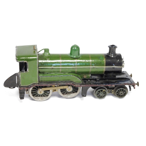 461 - Possibly Bassett lowke 4-4-0 O gauge locomotive green and black lined livery, converted from clockwo... 