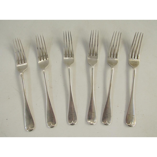 11 - Set of six late Victorian silver table forks, hallmarked London 1900, by Francis Higgins III, gross ... 